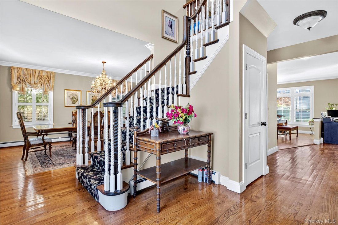 House in Wantagh, New York, United States 3 - 18909651