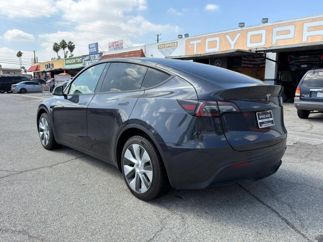 Suv in Azusa, CA, United States 5 - 18914601