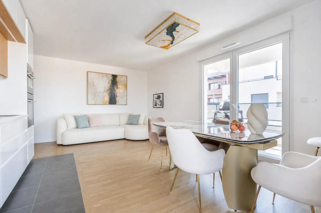 Apartment in Centre, Romainville, France 2 - 18913769