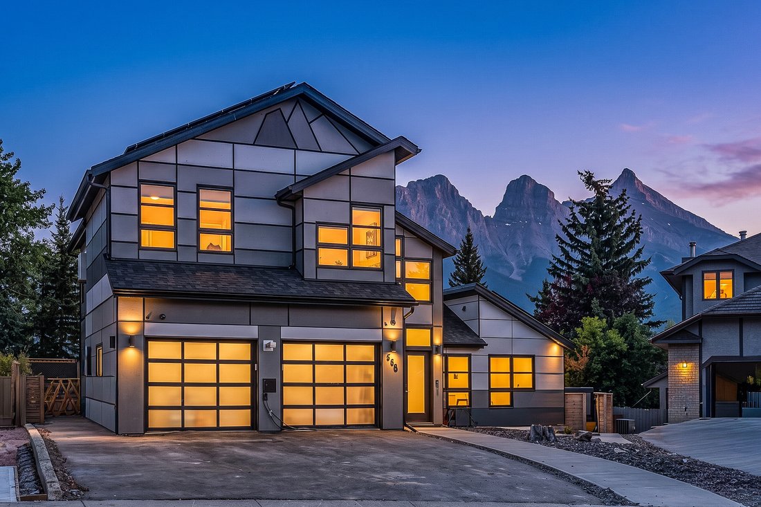 Haus in Canmore, Alberta, Kanada 1 - 18907970