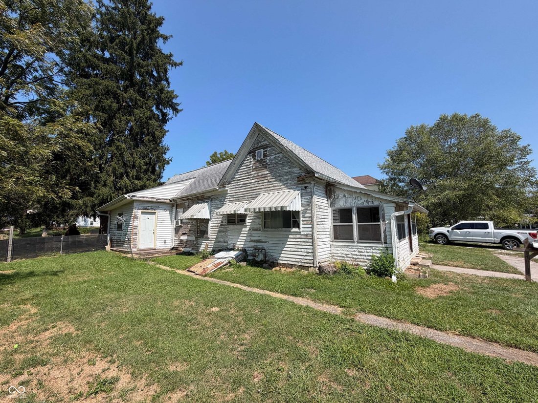 House in Bedford, Indiana, United States 5 - 18908851