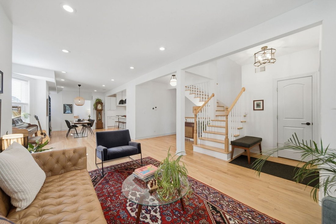 House in Chicago, Illinois, United States 5 - 18906393