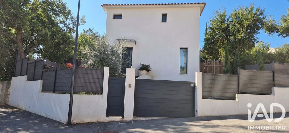 House in La Destrousse, Provence-Alpes-Côte d'Azur, France 1 - 18916473
