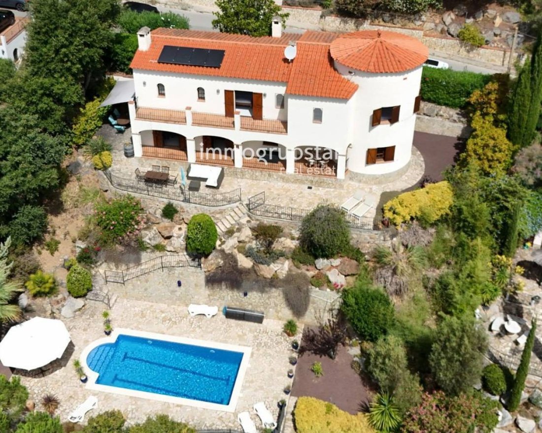 Chalet in Calonge i Sant Antoni, Catalonia, Spain 1 - 18917546