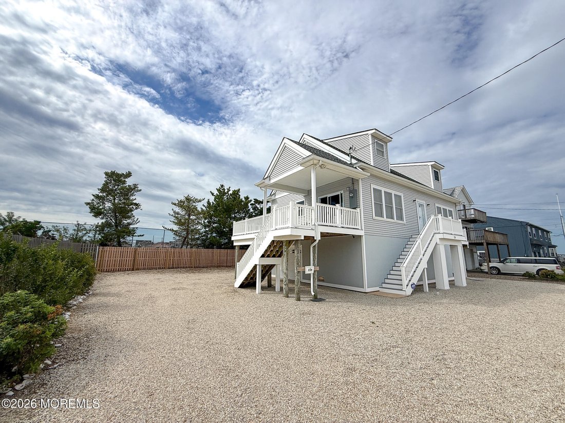 House in Seaside Park, New Jersey, United States 3 - 18906306