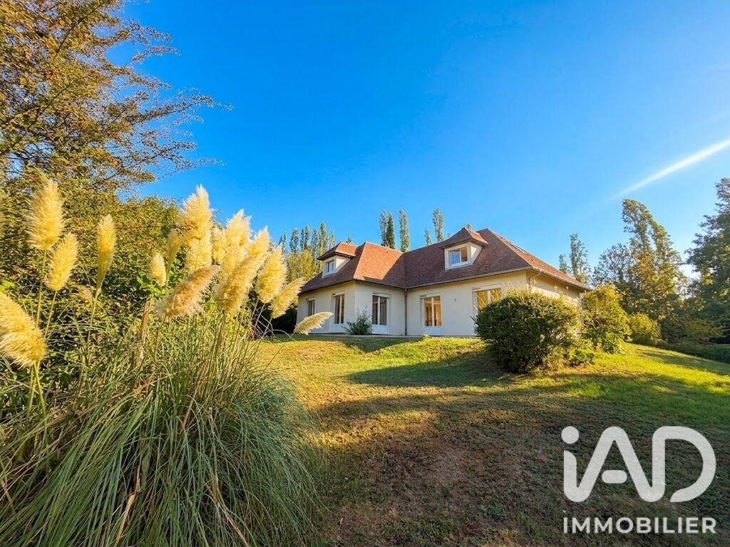 House in Crespieres, Ile-de-France, France 3 - 16797890