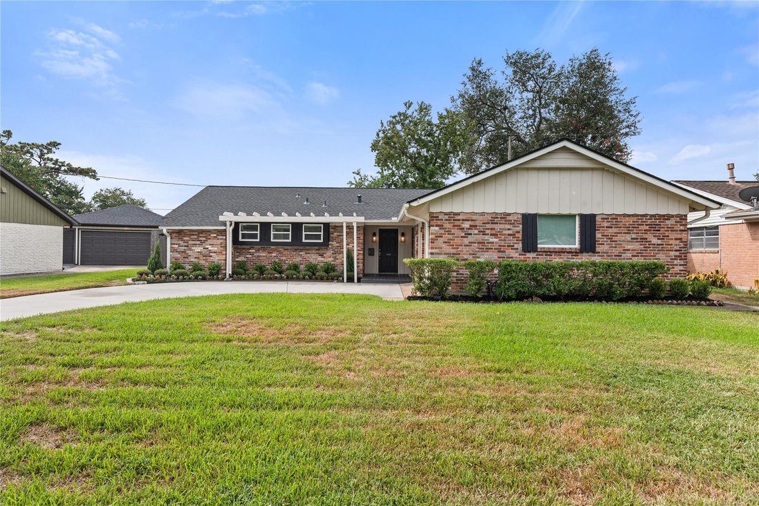 House in Houston, Texas, United States 3 - 18910494