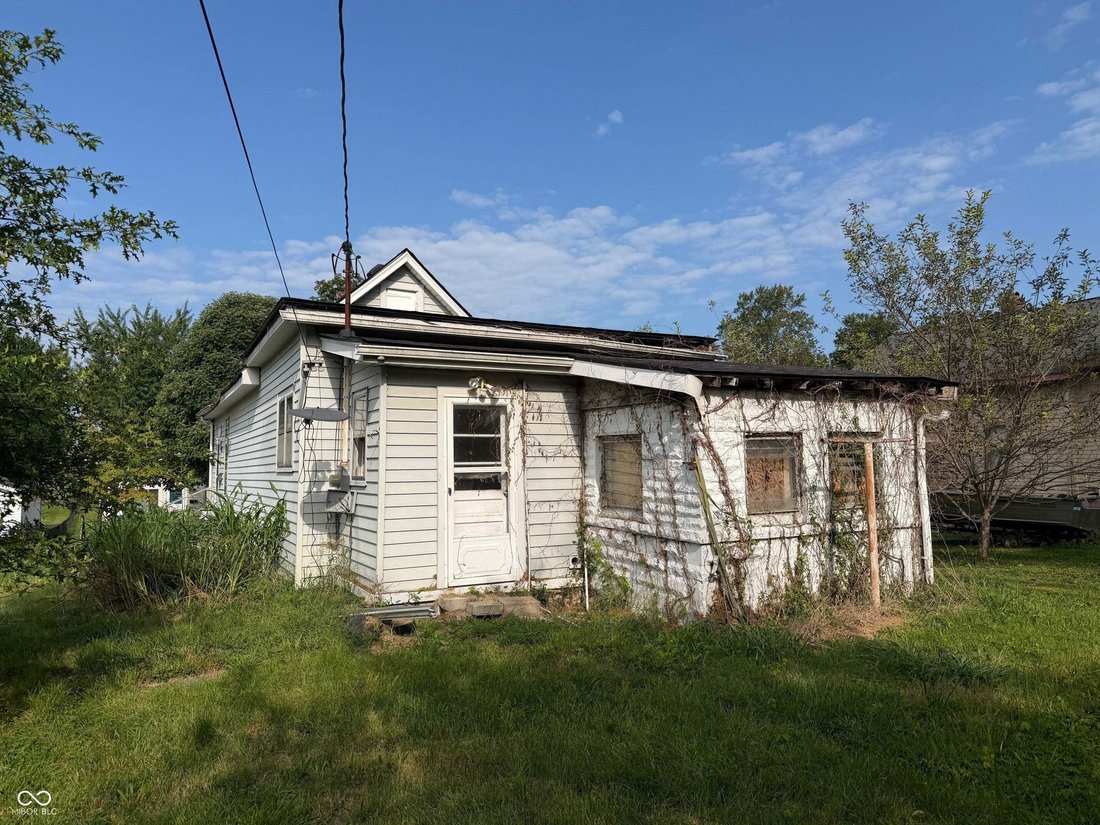 House in Bedford, Indiana, United States 2 - 18908730