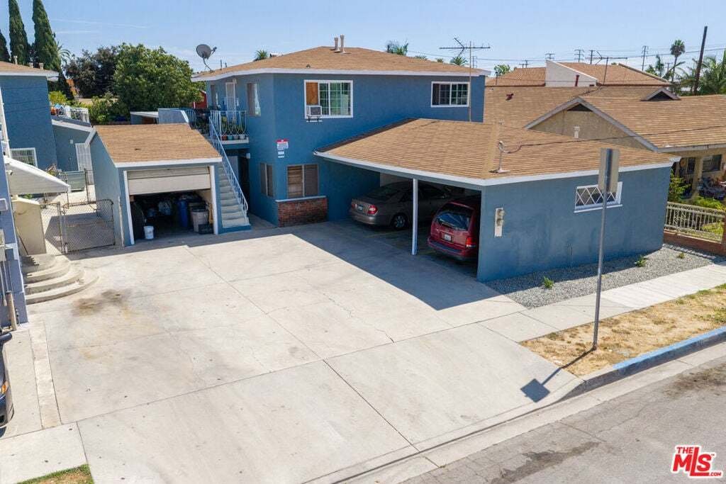 Huntington Park, California, United States 4 - 18908875