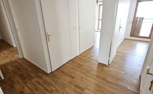 Apartment in Voltaire-Grésillons, Asnières-sur-Seine, France 1