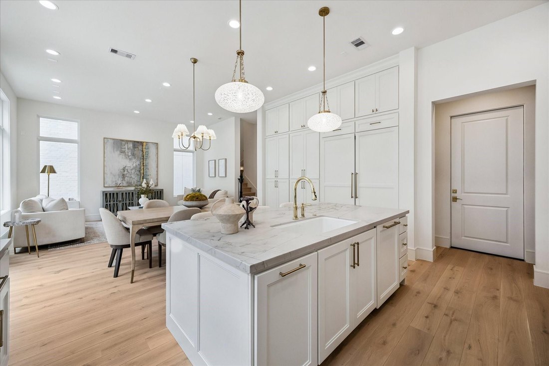 House in Houston, Texas, United States 4 - 18910693