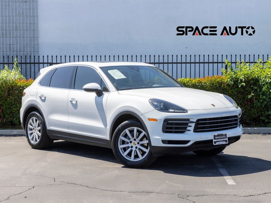 Suv in Azusa, CA, United States 1 - 18853621