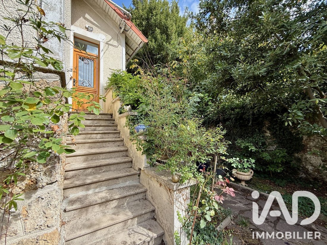 House in Sucy-en-Brie, Ile-de-France, France 2 - 18920082