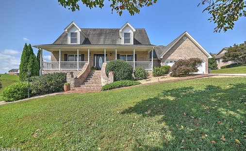 House in Surgoinsville, Tennessee, United States 1