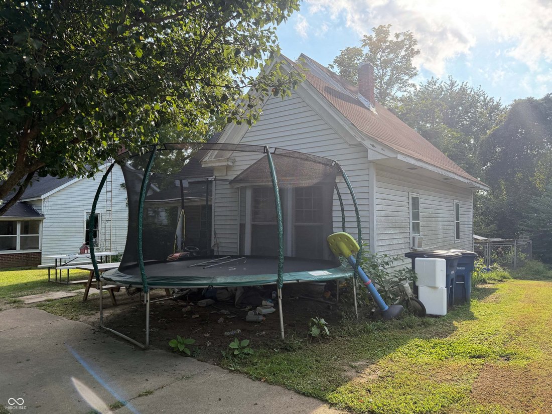House in Bedford, Indiana, United States 2 - 18908770