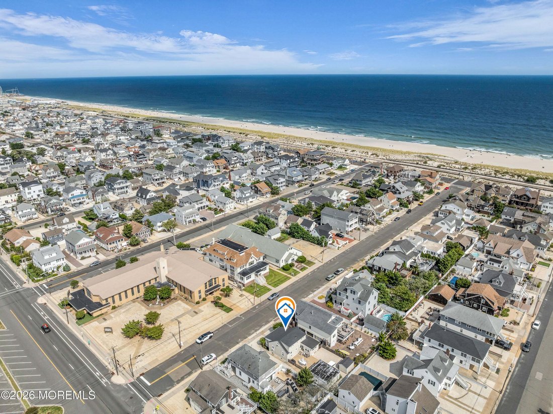 House in Seaside Park, New Jersey, United States 5 - 18912926