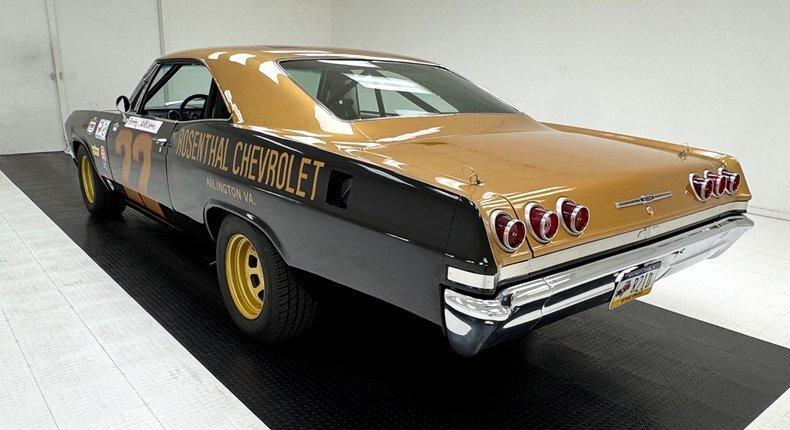 Coupe in Morgantown, United States 3 - 18913485