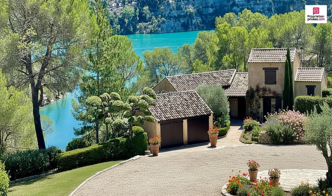 Villa in Esparron-de-Verdon, Provence-Alpes-Côte d'Azur, France 1 - 17926953
