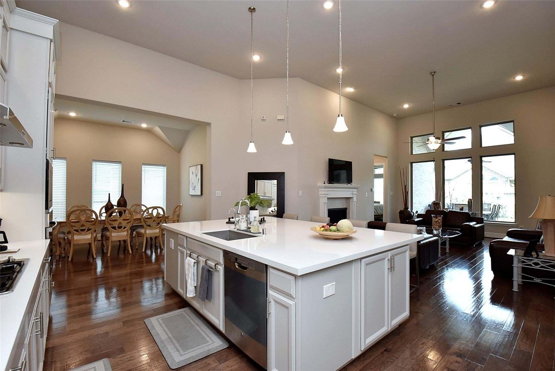 House in Katy, Texas, United States 5 - 18913346