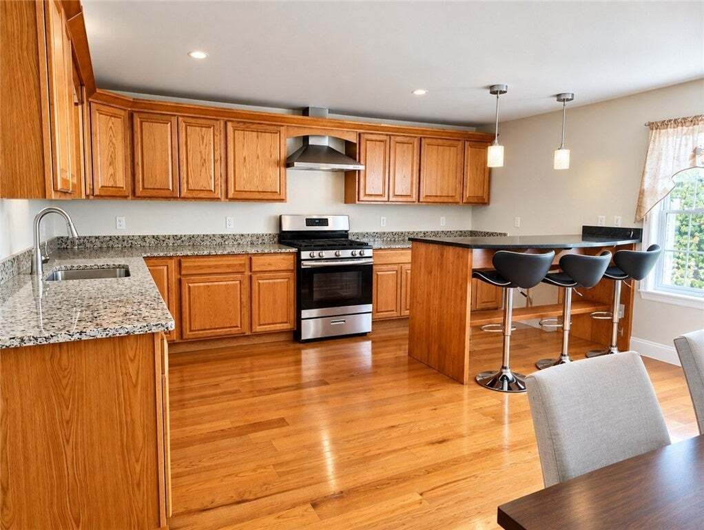 House in Cumberland, Rhode Island, United States 1 - 18001740
