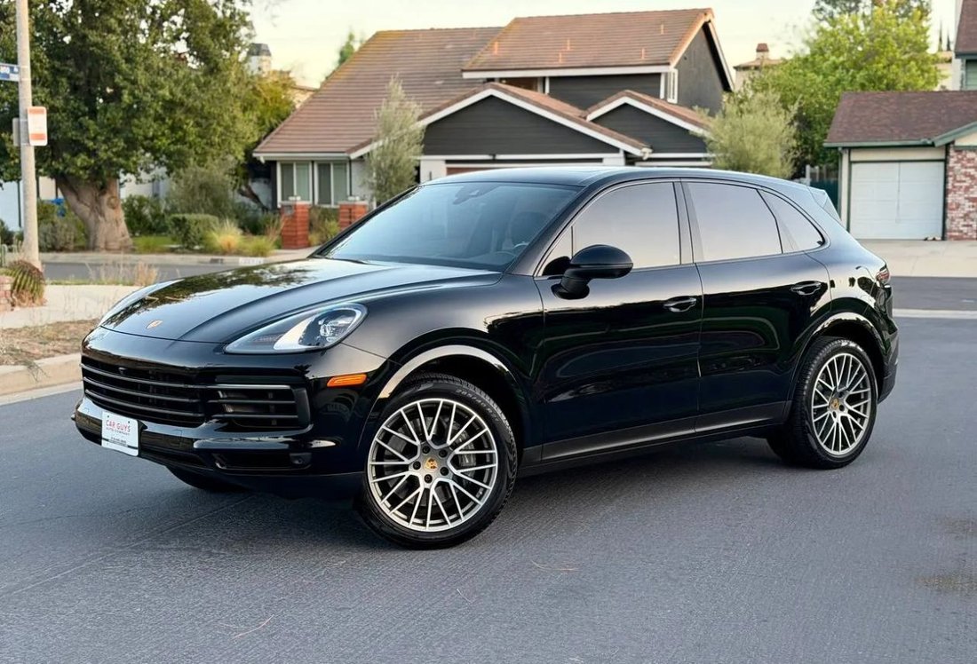 Suv in North Hills, CA, United States 3 - 18918001