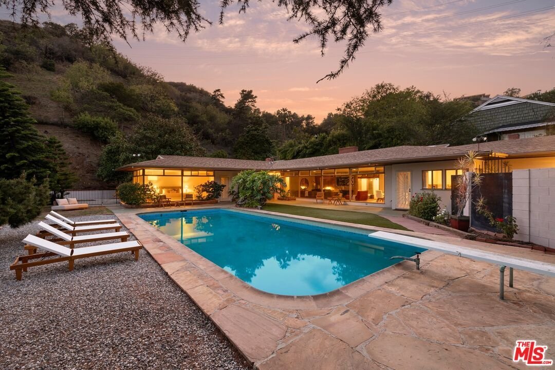 House in Los Angeles, California, United States 1 - 18906315