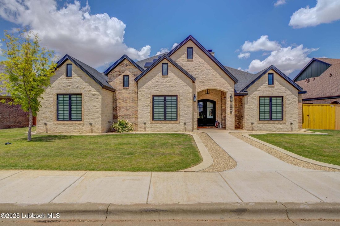 House in Wolfforth, Texas, United States 1 - 18910678