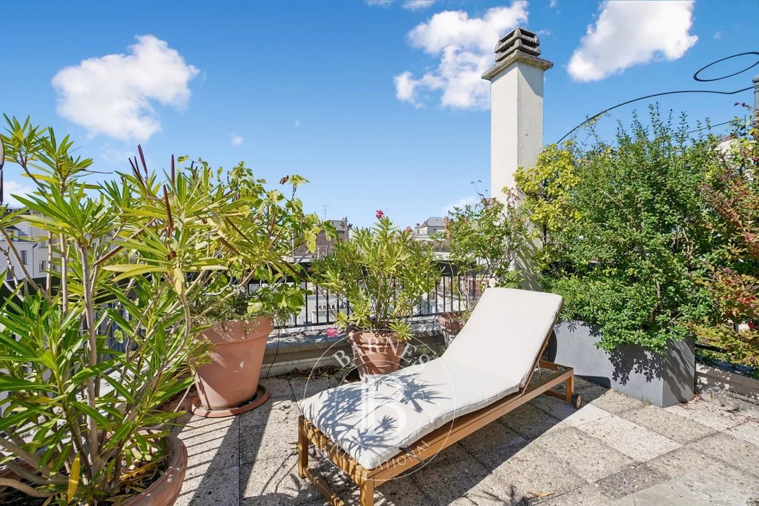 Apartment in Muette Sud, Paris 16e Arrondissement, Paris 1 - 17390126