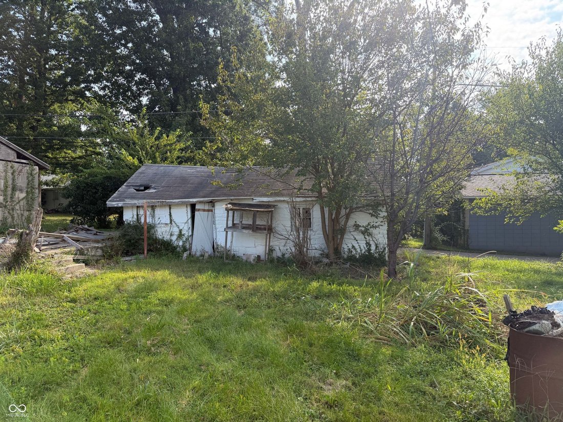 House in Bedford, Indiana, United States 1 - 18908730