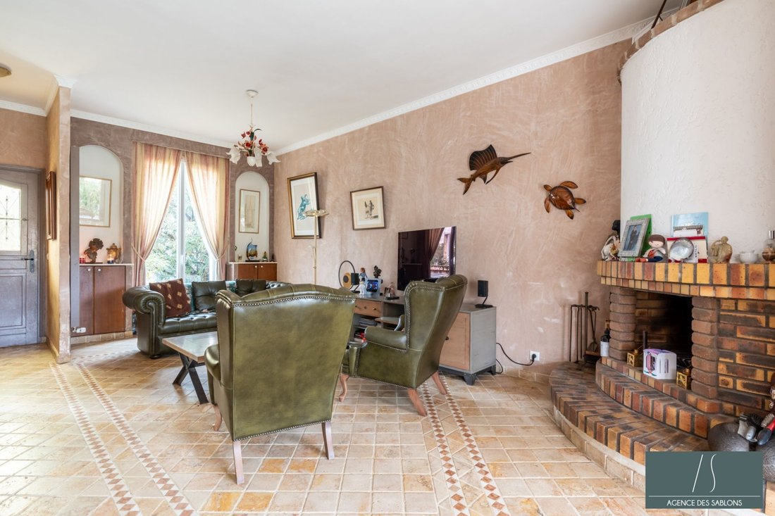 House in Chatou, Ile-de-France, France 4 - 18916097