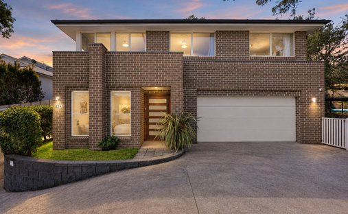 House in Wheeler Heights, New South Wales, Australia 1
