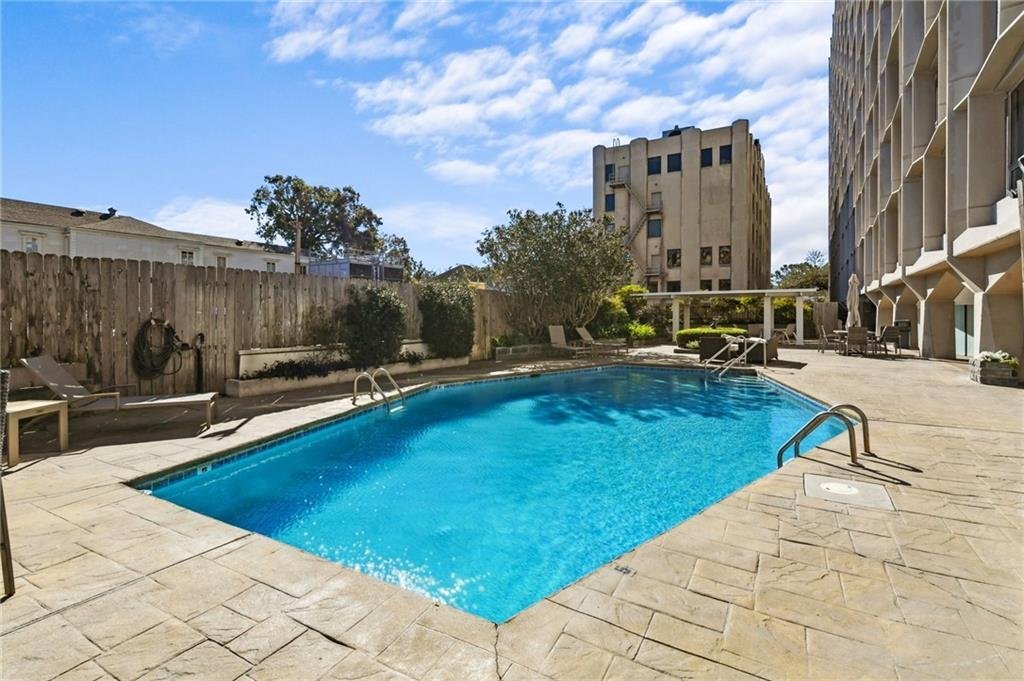 Condo in New Orleans, Louisiana, United States 3 - 18905613
