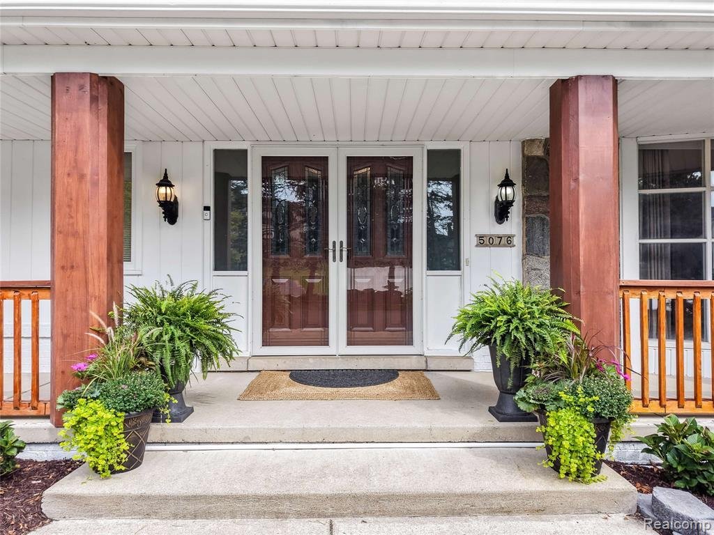 House in Orchard Lake Village, Michigan, United States 2 - 18903587