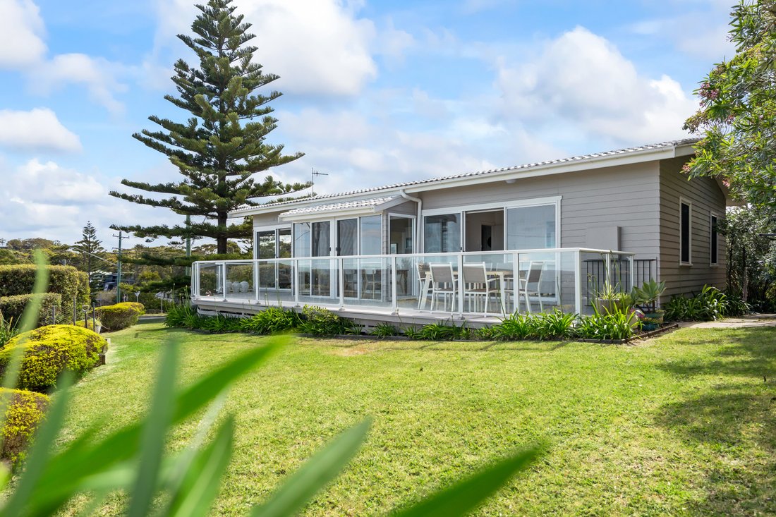House in Mollymook Beach, New South Wales, Australia 2 - 18918565