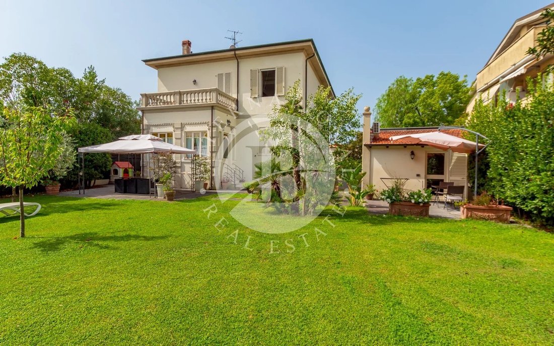 Villa in Italy 2 - 18907981