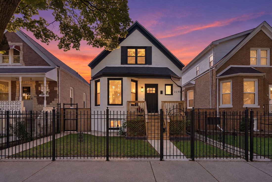 House in Chicago, Illinois, United States 2 - 18906393