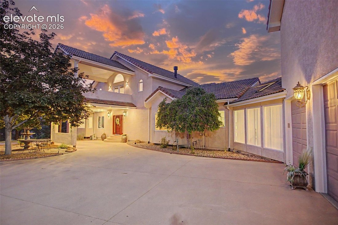 House in Colorado Springs, Colorado, United States 2 - 18906344