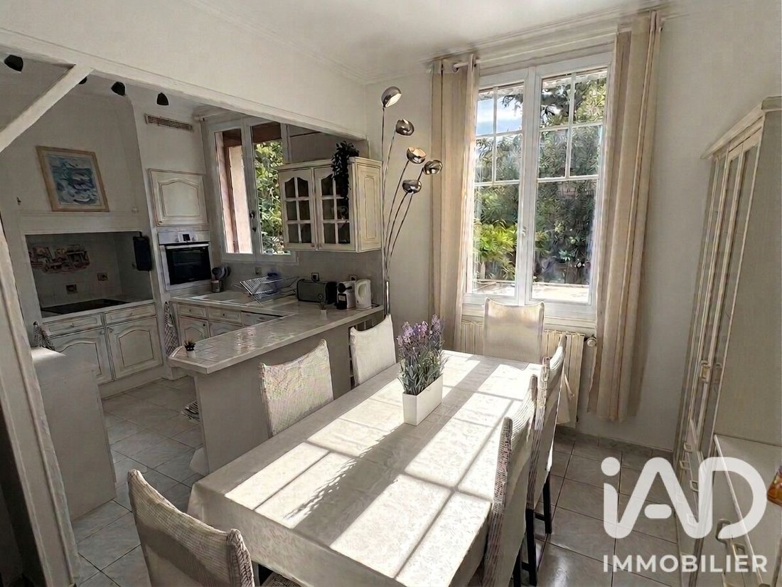 House in Gennevilliers, Ile-de-France, France 1 - 18916467