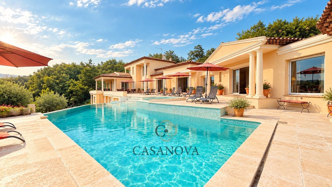 Villa in Grasse, Provence-Alpes-Côte d'Azur, France 1 - 18911446