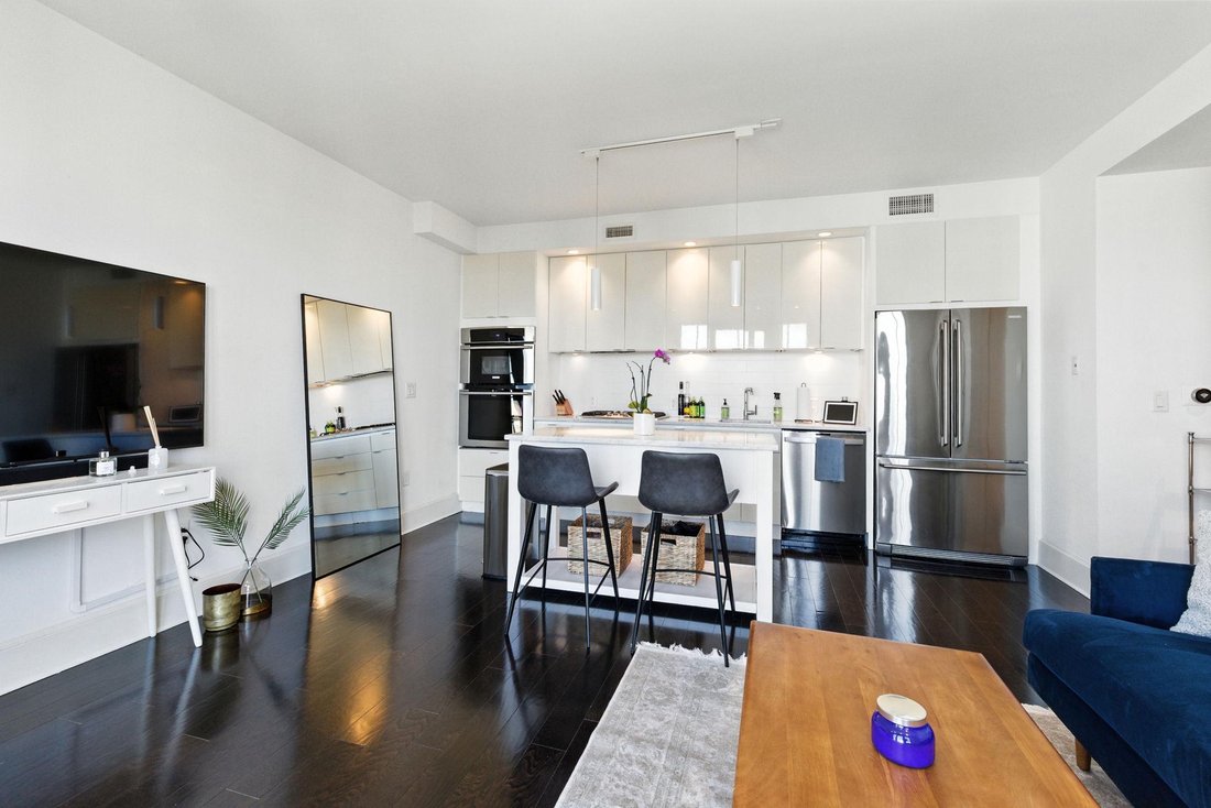 Condo in Washington, District of Columbia, United States 3 - 18912455