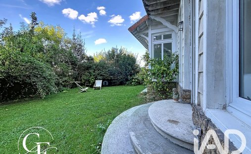 Apartment in Le Centre, Meudon, France 1