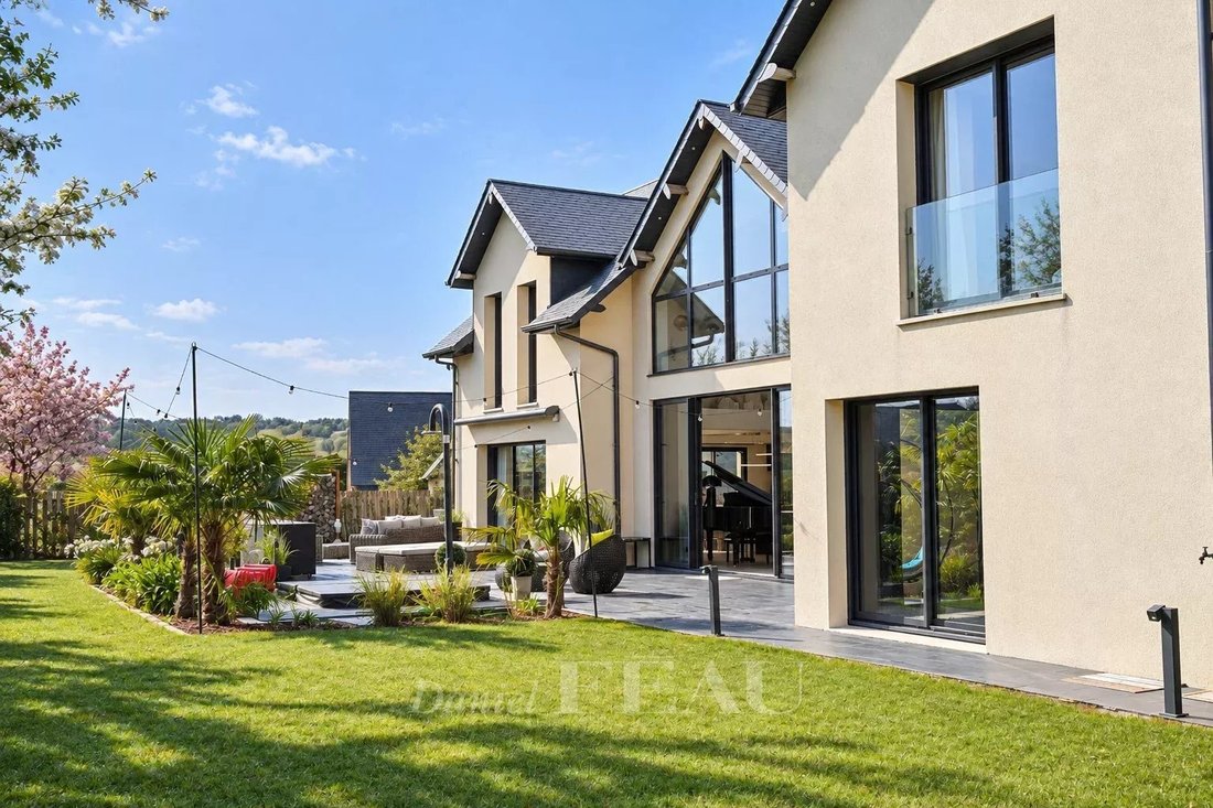 House in Trouville-sur-Mer, Normandy, France 1 - 18914080