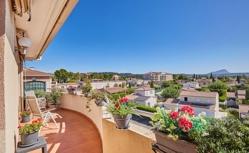 Penthouse en Granettes-Jauberte-Santa Ana, Aix-en-Provence, Francia 1