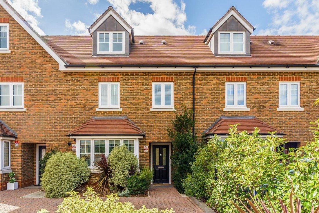 Stadthaus in Nork, Reigate and Banstead, England 1 - 18909256