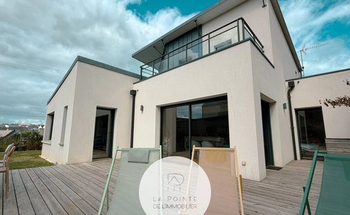 Haus in Saint Laurent-sous la Tour, Plerin, Frankreich 1