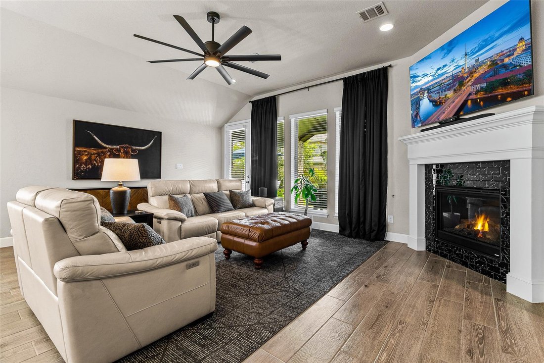 House in Conroe, Texas, United States 5 - 18910469