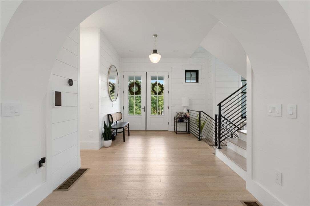 House in East Greenwich, Rhode Island, United States 4 - 18908640