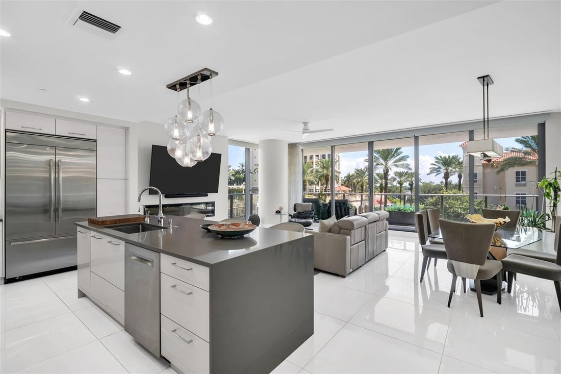 Condominio a St. Petersburg, Florida, Stati Uniti 2 - 18909861