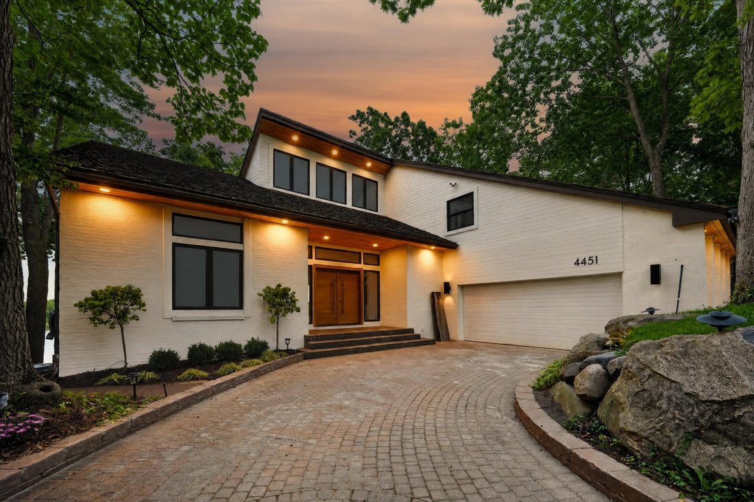 Casa en Orchard Lake Village, Míchigan, Estados Unidos 2 - 18905111