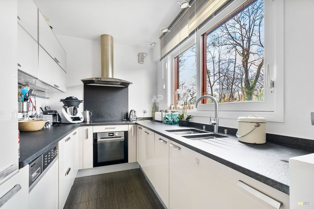 Apartment in Napoleon, Maisons-Laffitte, France 2 - 18911298